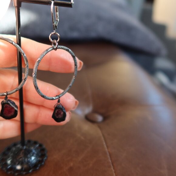 Watermelon tourmaline & blackened sterling silver front facing hoops earrings - Picture 6 of 16